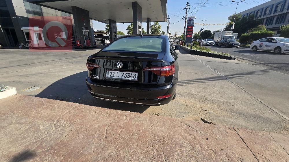 ڤۆڵکسواگن جێتا